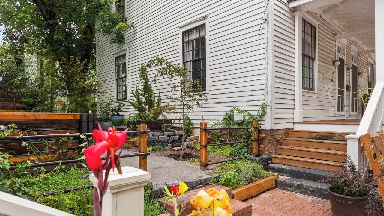 Photo of Outdoor in Cabbagetown