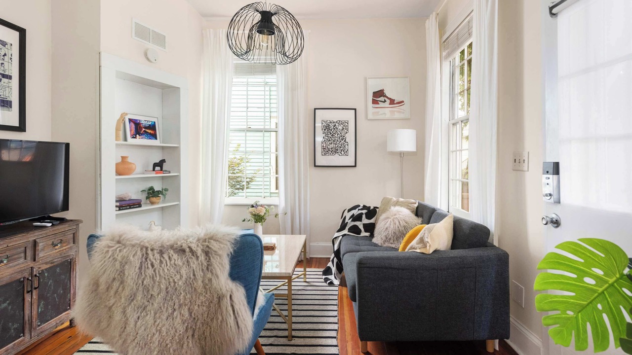 Photo of Livingroom in Cabbagetown