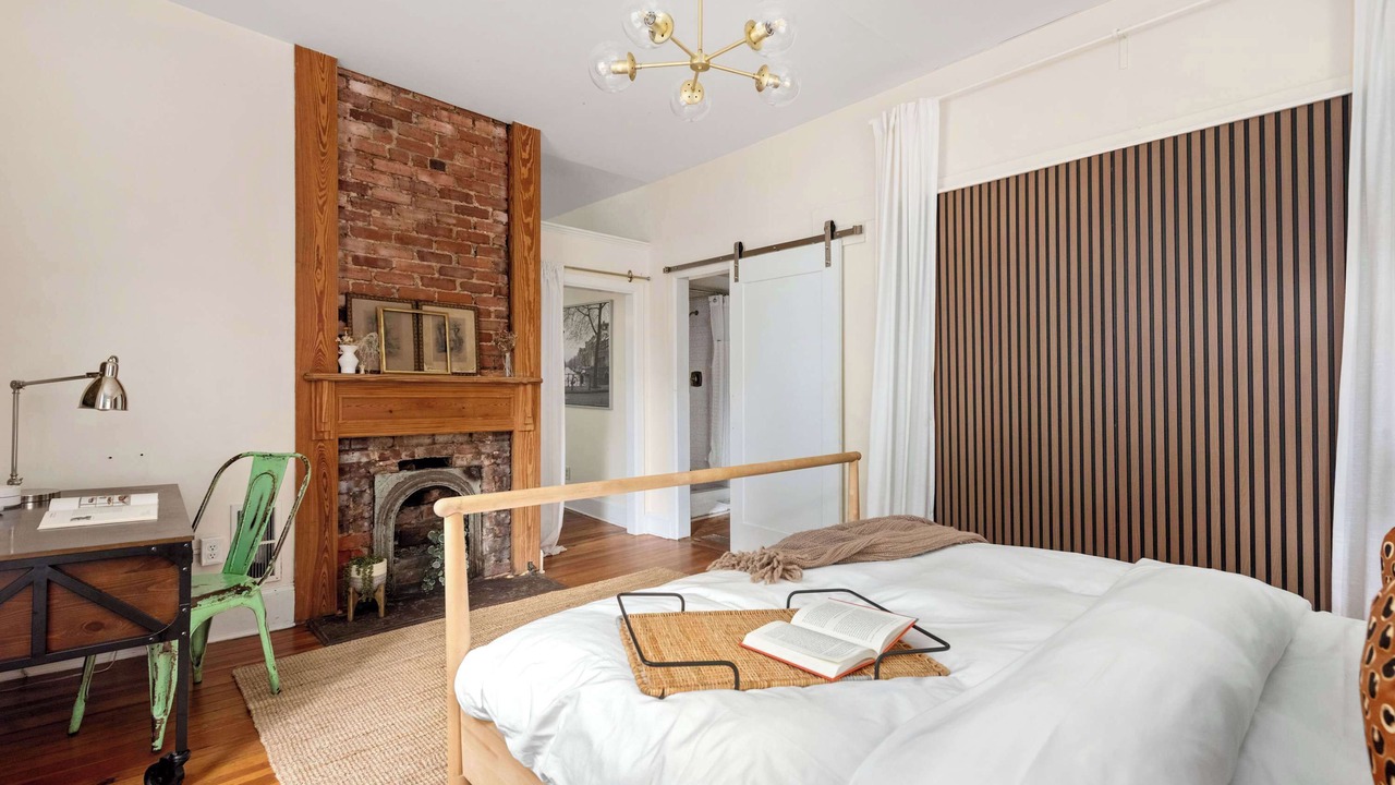 Photo of Bedroom in Cabbagetown