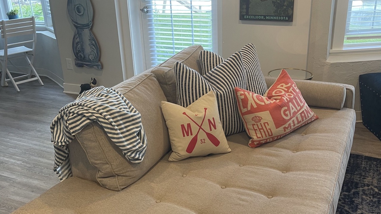 Photo of Livingroom in Tonka Bay
