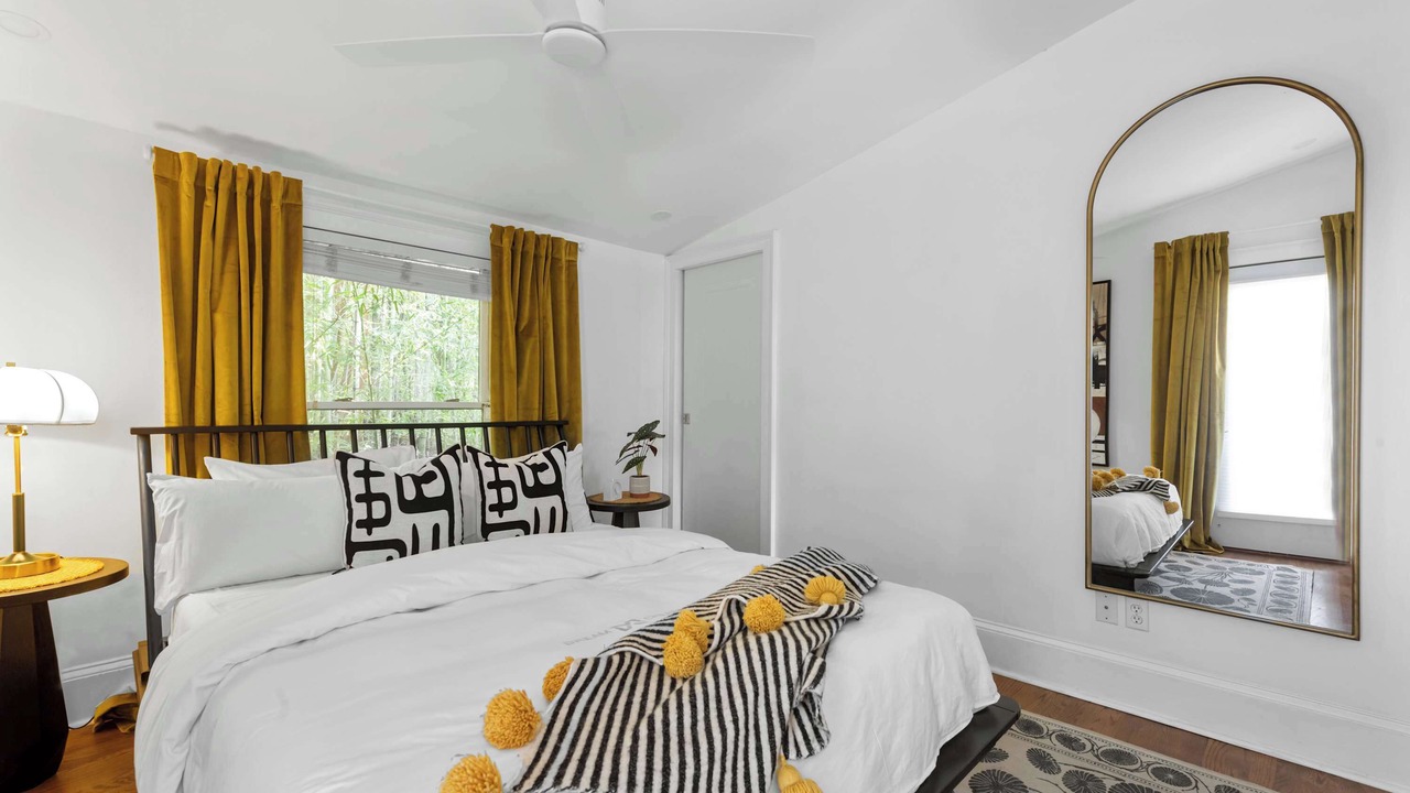 Photo of Bedroom in Cabbagetown