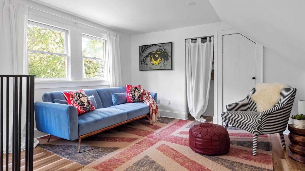 Photo of Livingroom in Cabbagetown