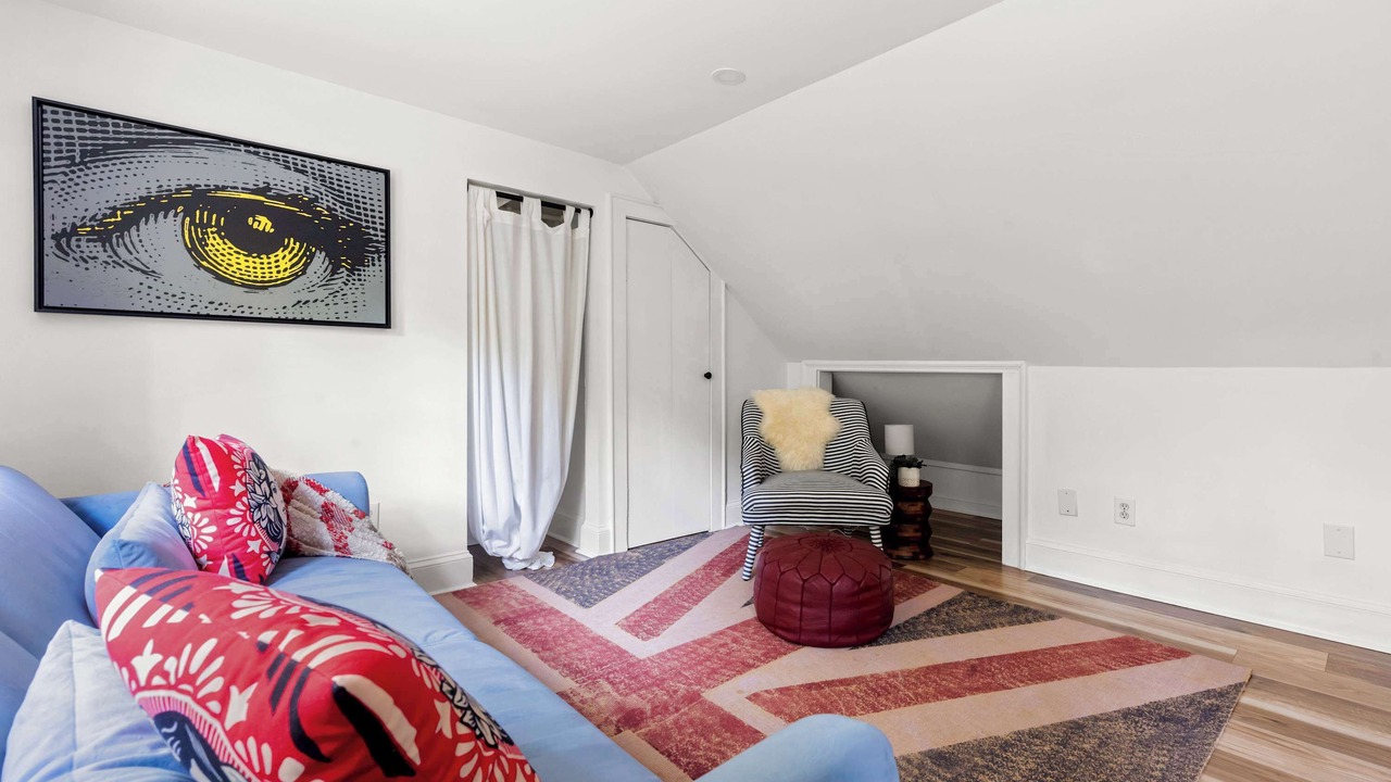 Photo of Livingroom in Cabbagetown