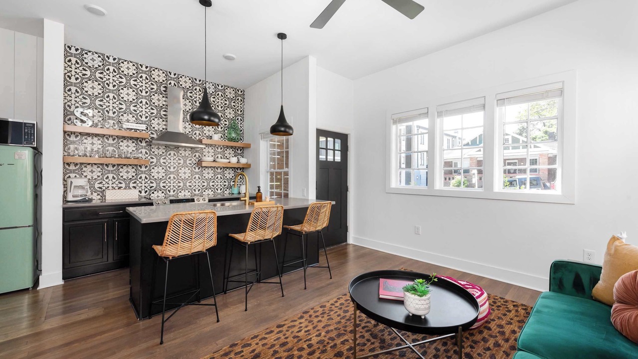 Photo of Livingroom in Old Fourth Ward