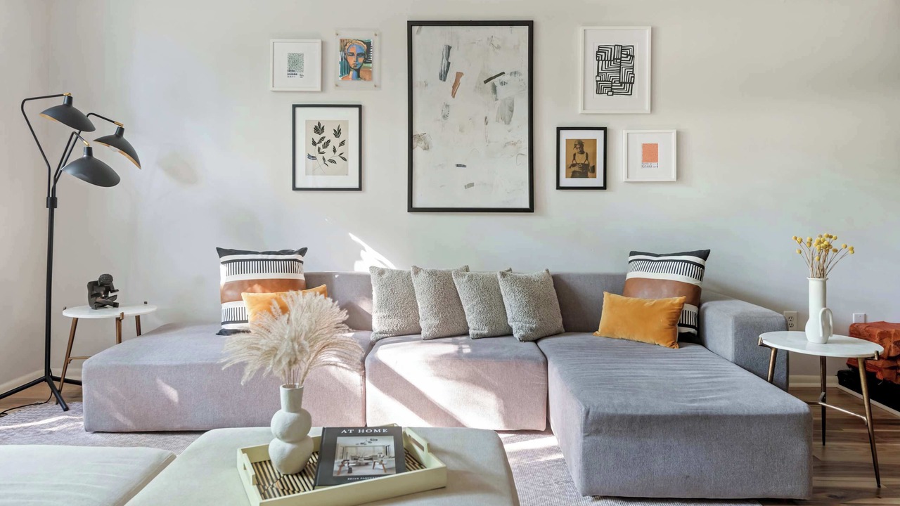 Photo of Livingroom in Inman Park