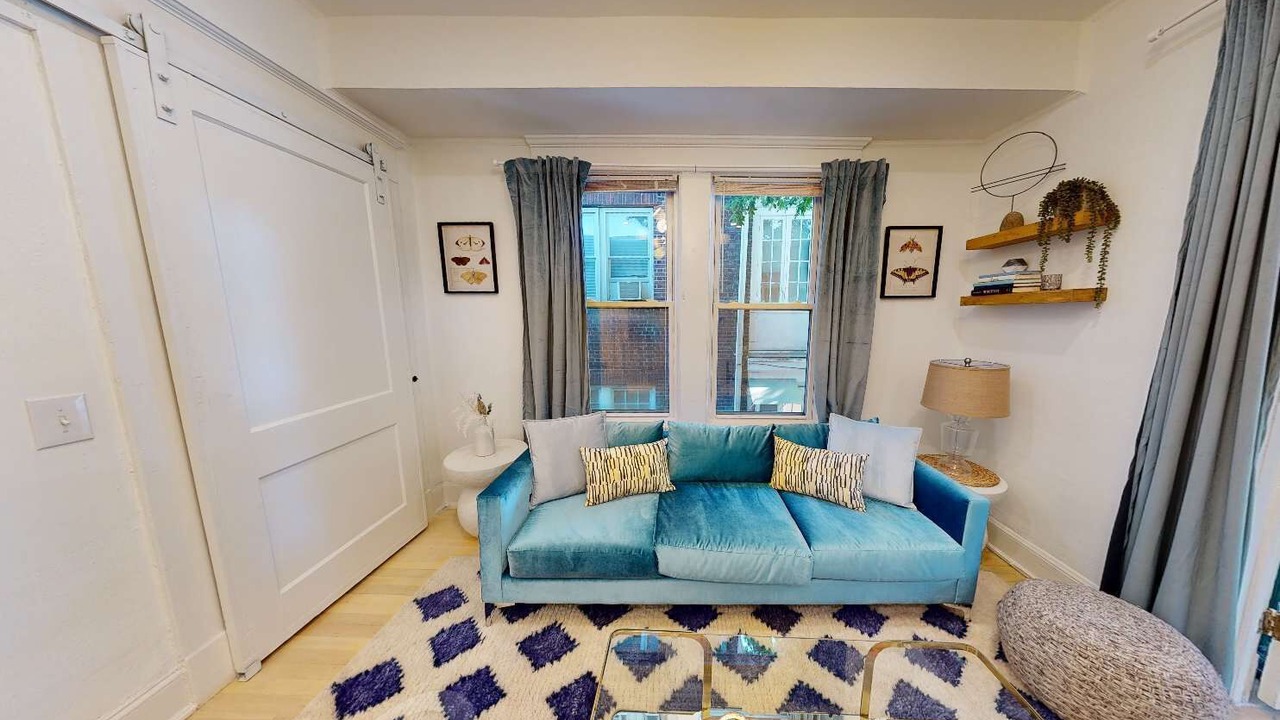 Photo of Livingroom in Candler Park