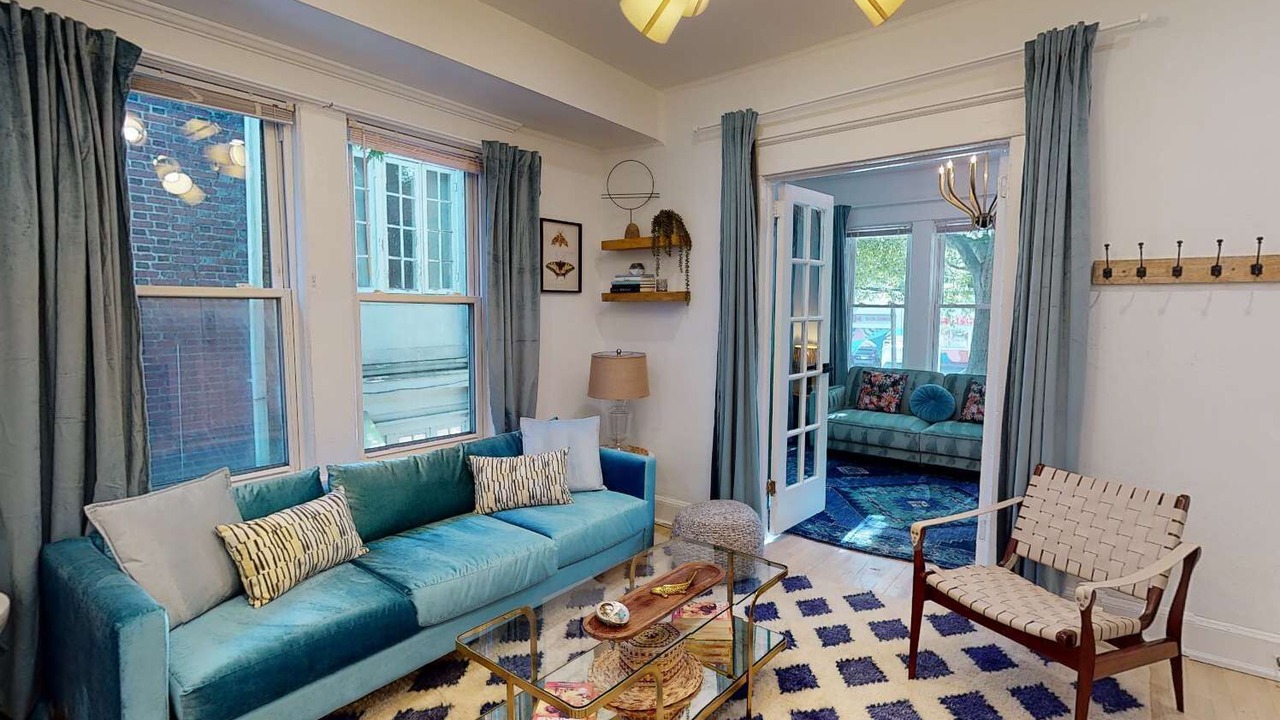 Photo of Livingroom in Candler Park