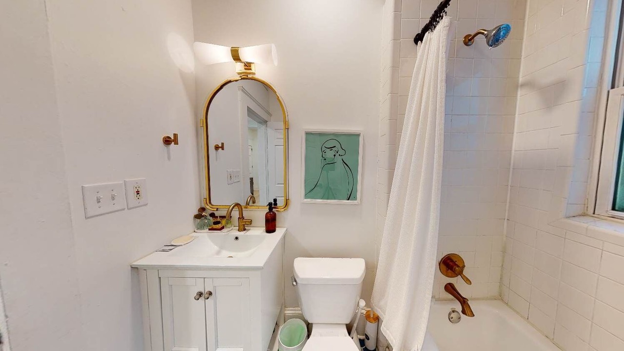 Photo of Bathroom in Candler Park