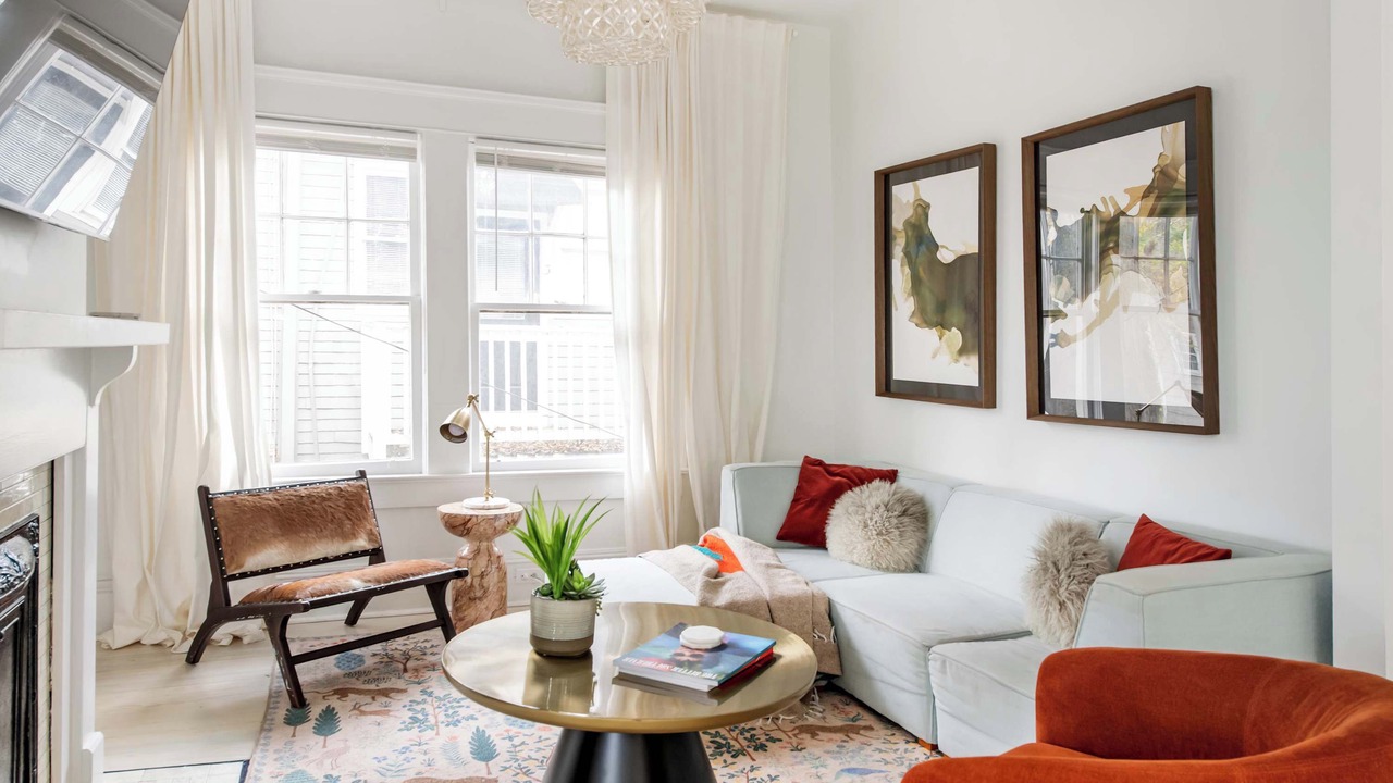 Photo of Livingroom in Inman Park