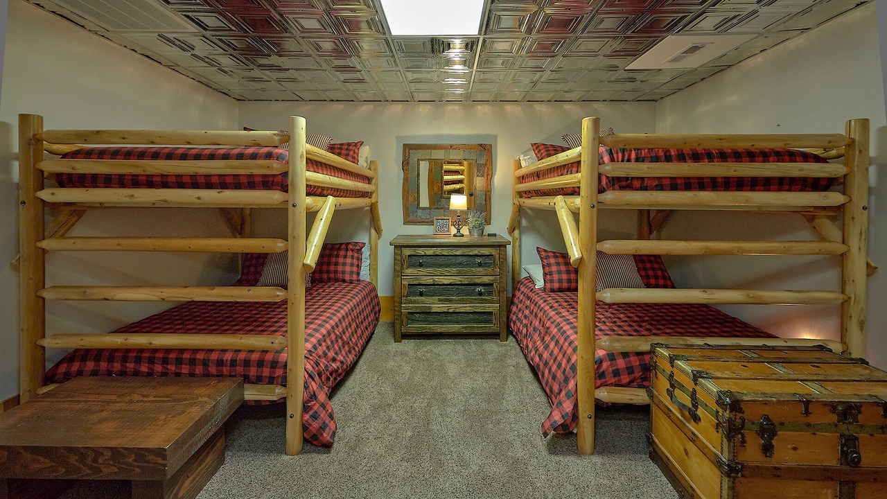 Photo of Bedroom in Wears Valley
