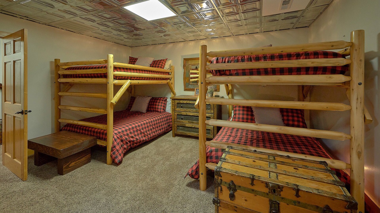 Photo of Bedroom in Wears Valley