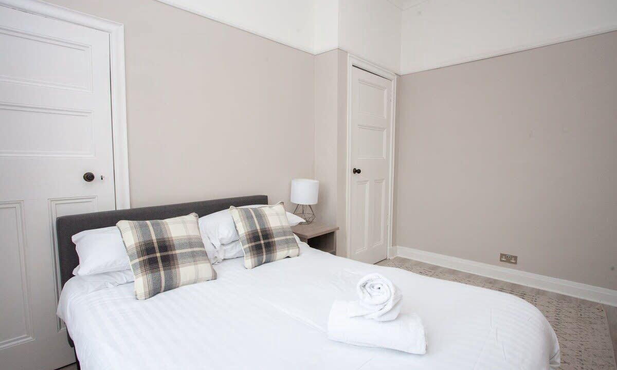 Photo of Others in Giffnock