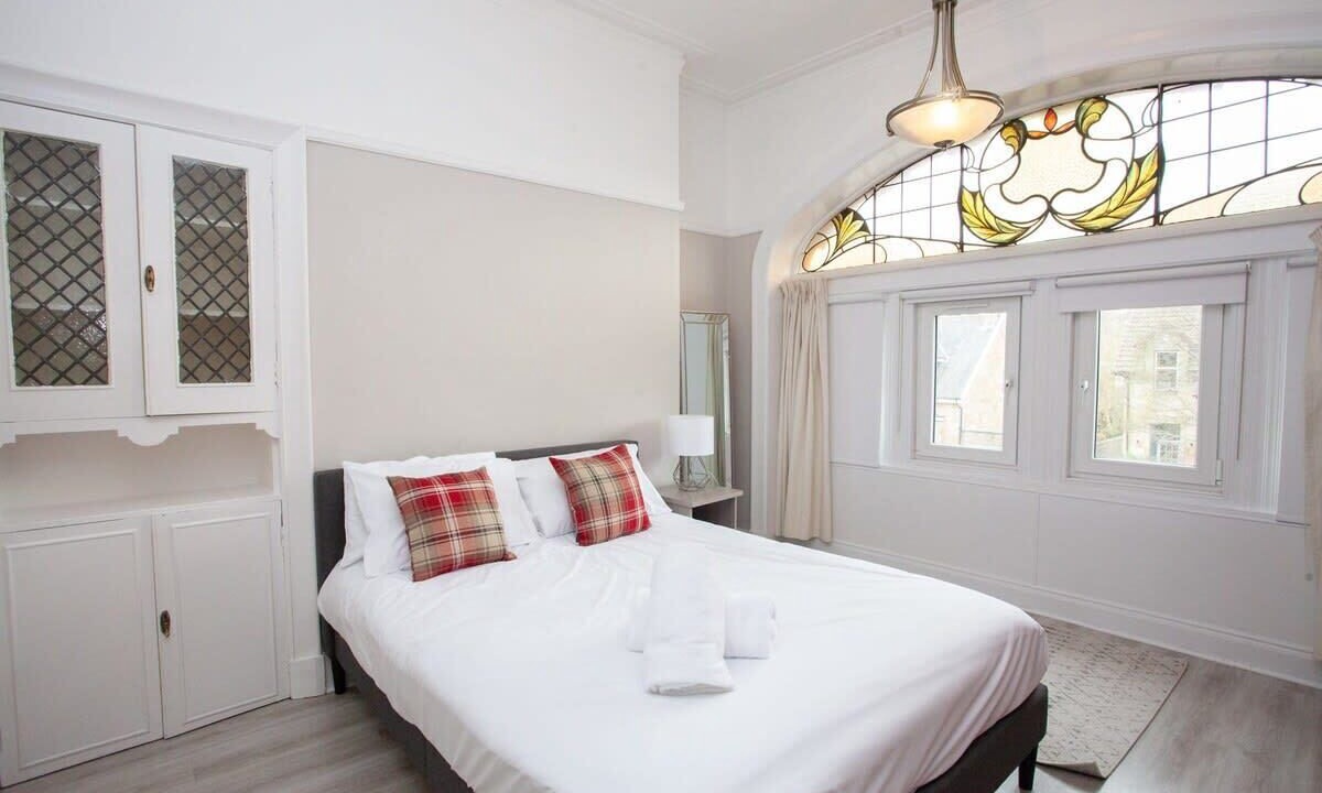 Photo of Others in Giffnock