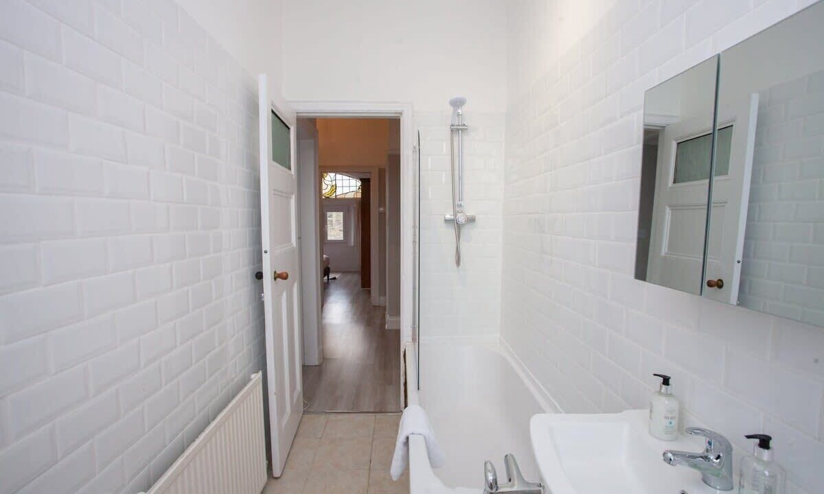 Photo of Bathroom in Giffnock