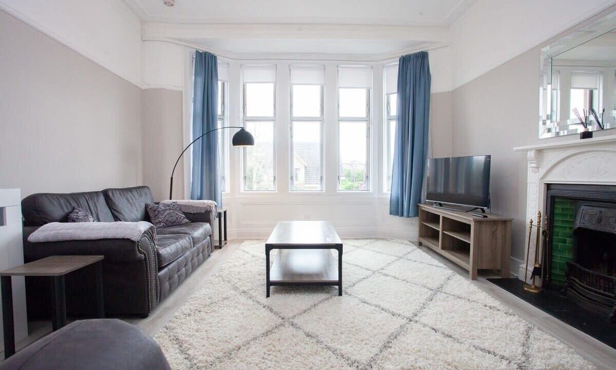 Photo of Others in Giffnock