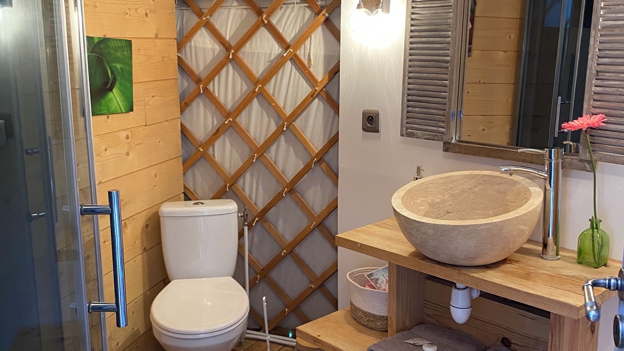 Photo of Bathroom in Continvoir