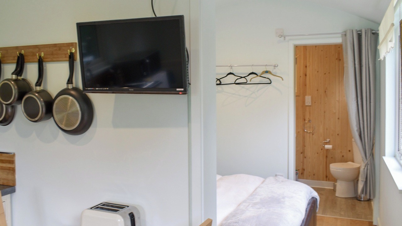 Photo of Others in Five Oak Green