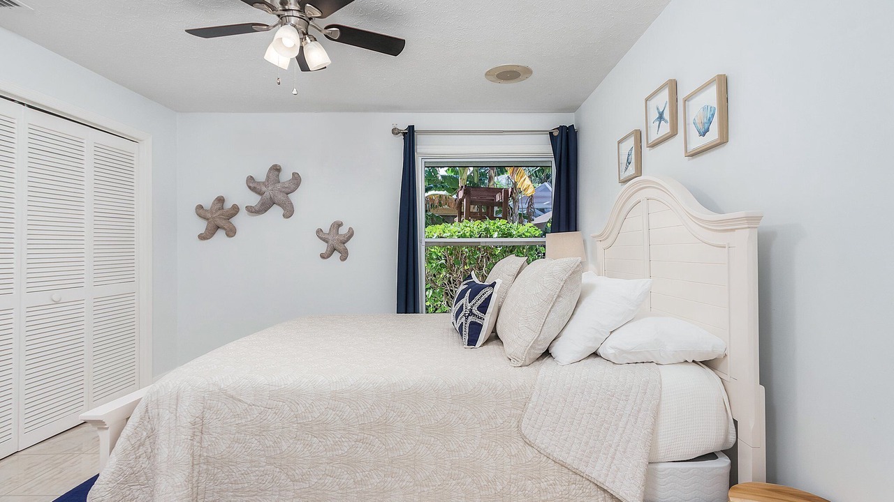 Photo of Bedroom in Caloosahatchee