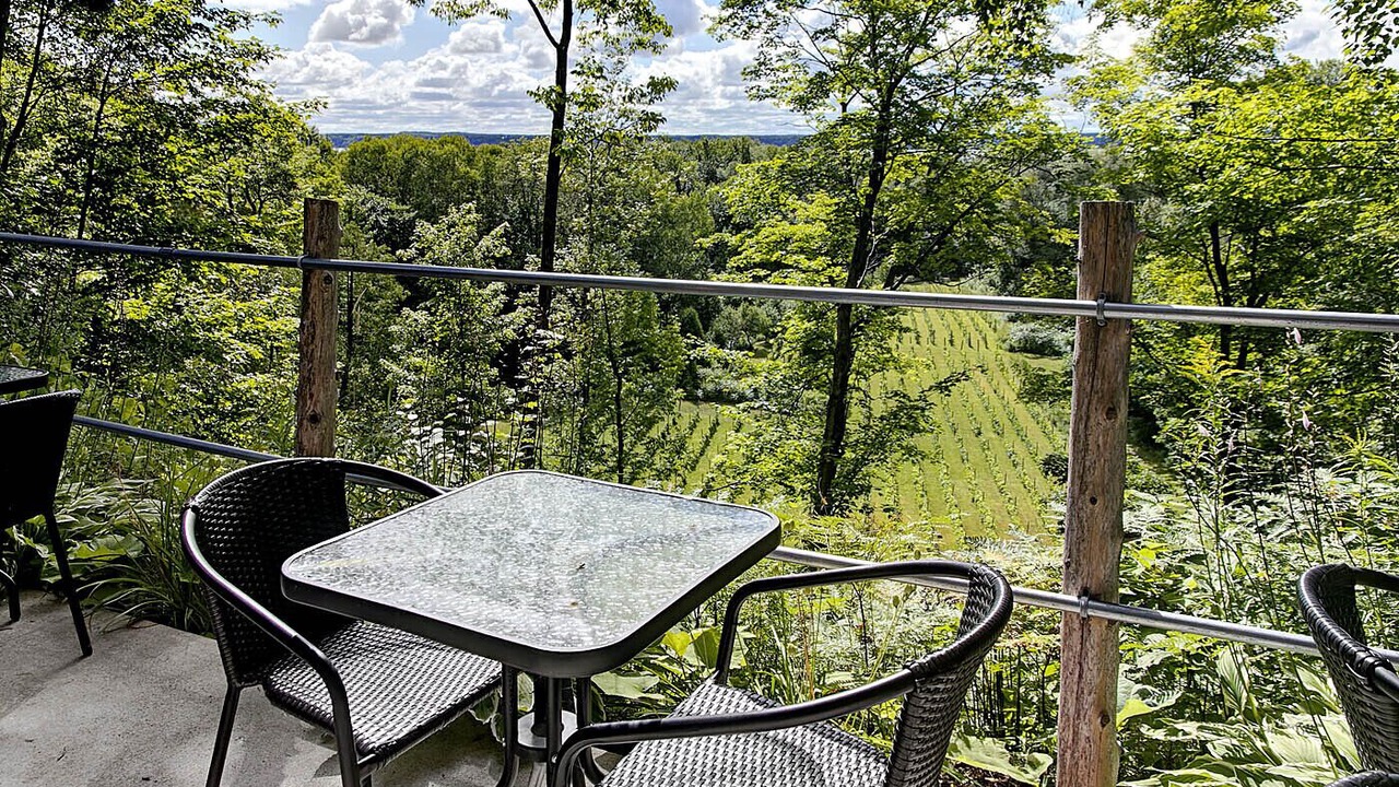 Photo of Outdoor in Neuville