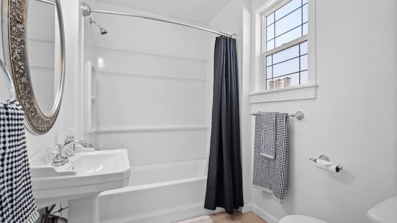 Photo of Bathroom in South Perry District