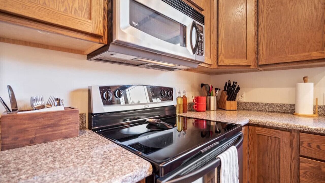 Photo of Kitchen in South Perry District