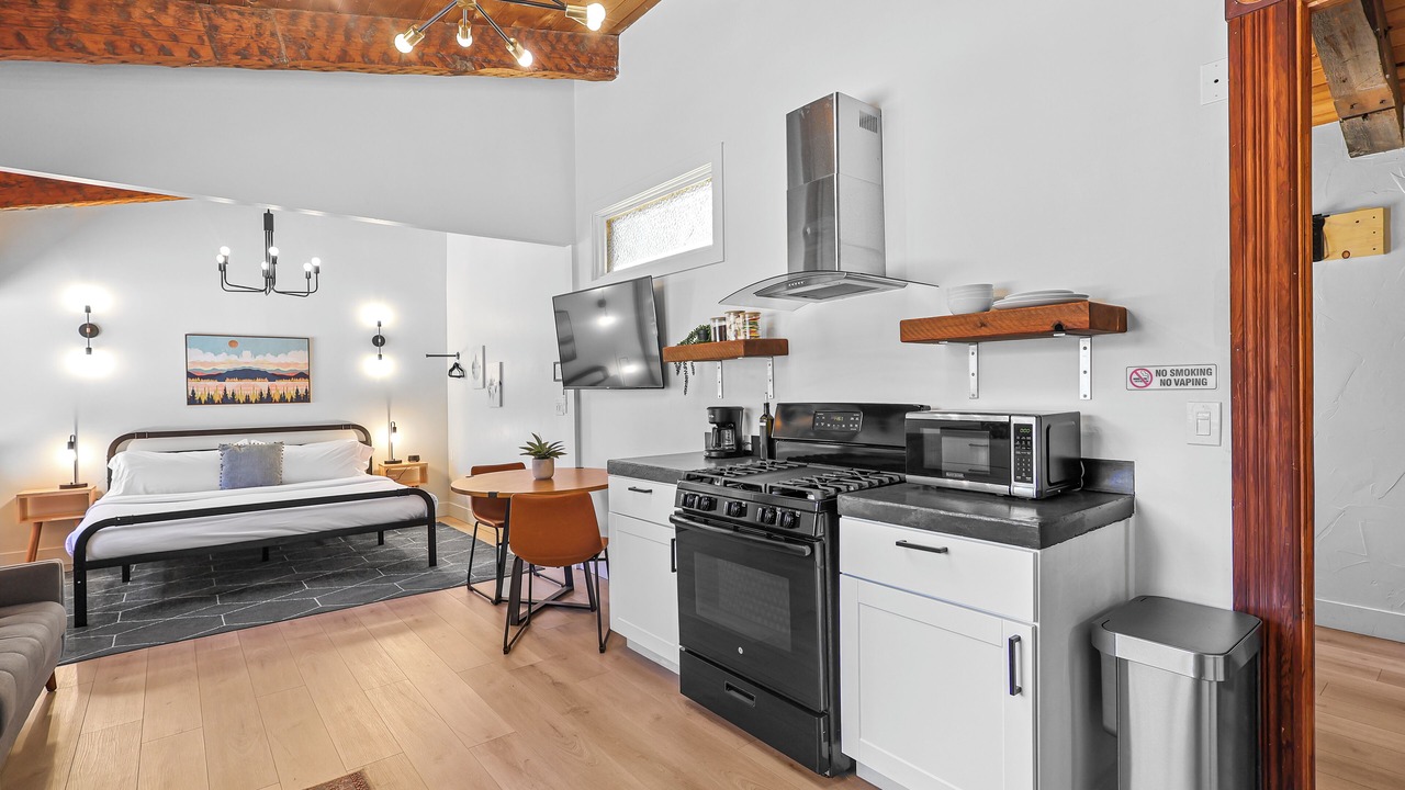 Photo of Bedroom in Mount Shasta