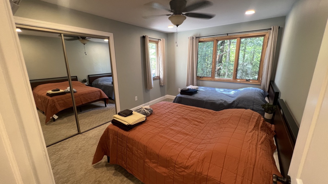 Photo of Bedroom in Lake Harmony Estates