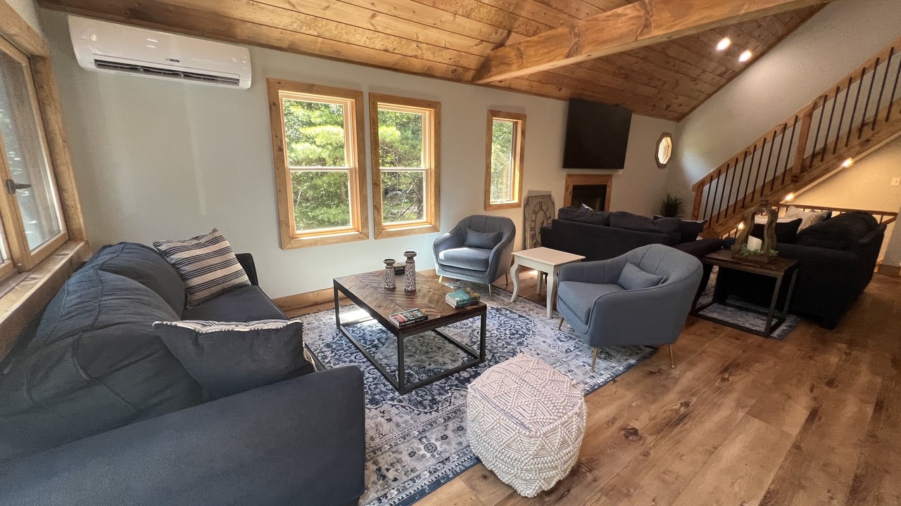 Photo of Livingroom in Lake Harmony Estates