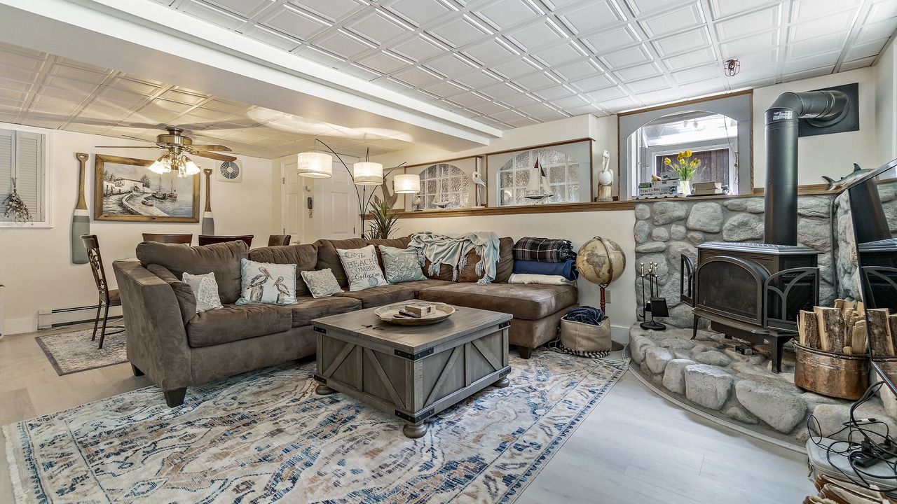 Photo of Livingroom in South Berwick