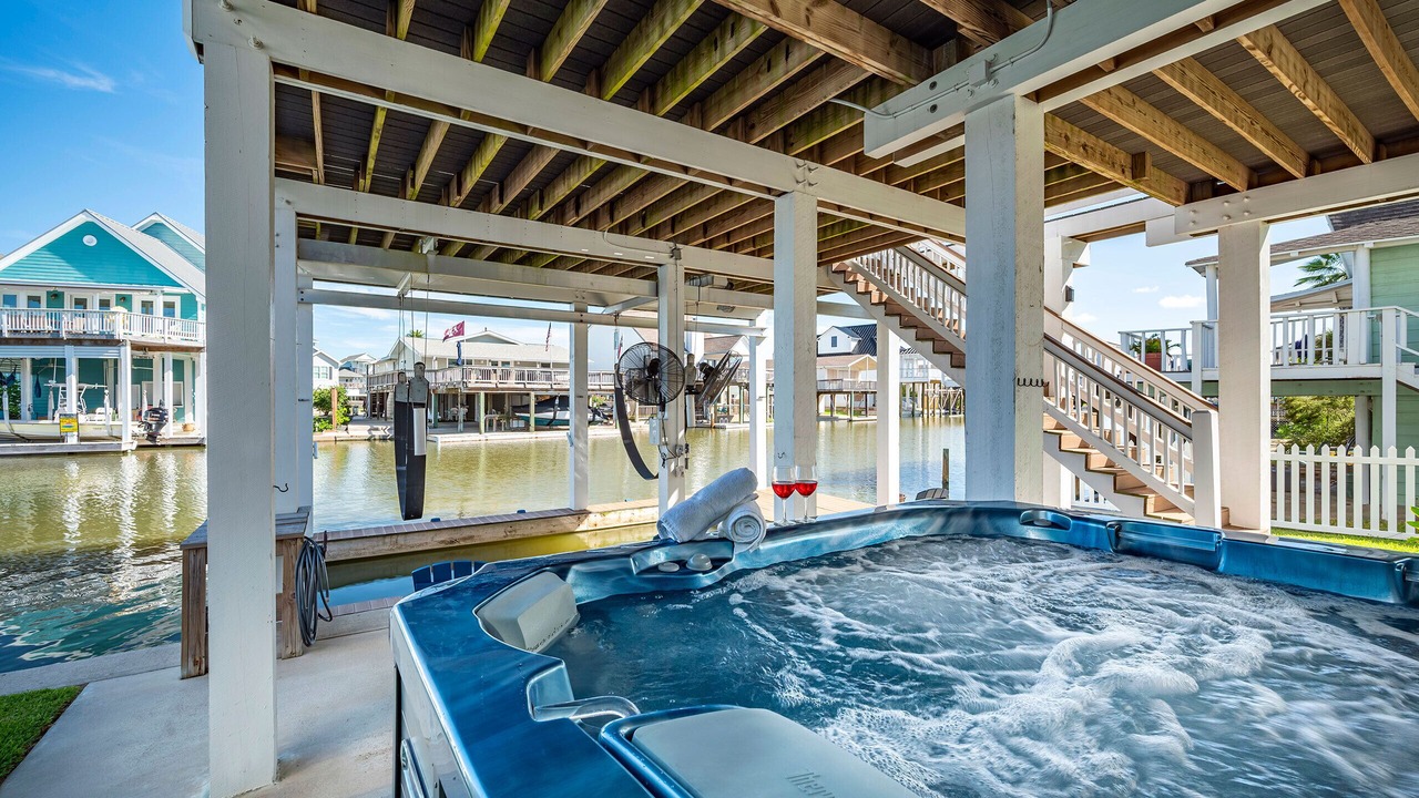 Photo of Patio Balcony in Jamaica Beach