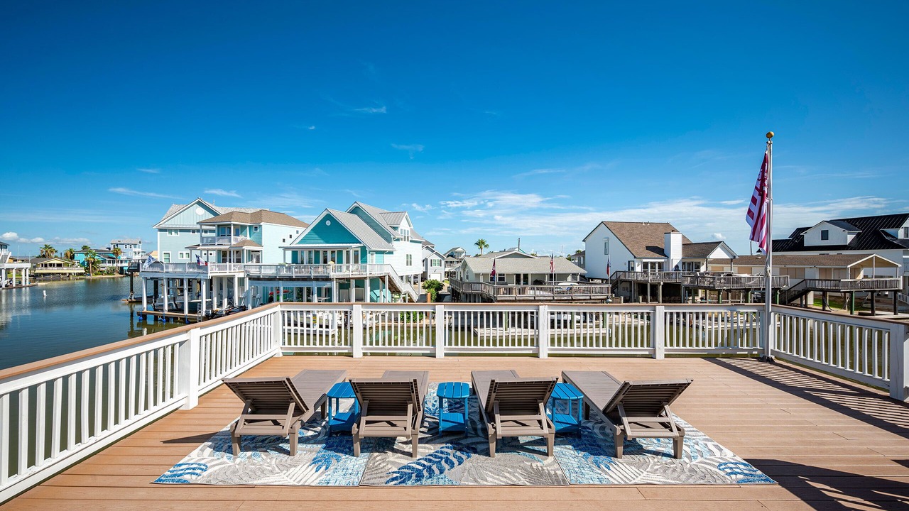 Photo of Others in Jamaica Beach