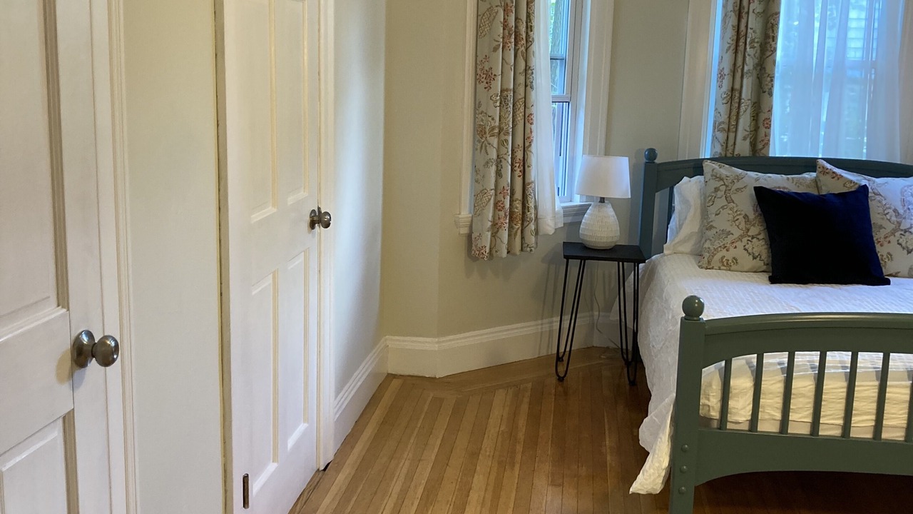 Photo of Bedroom in Arlington