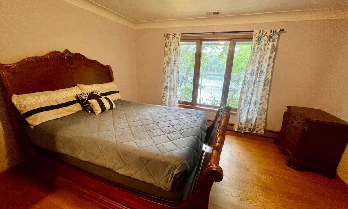 Photo of Bedroom in Kendall