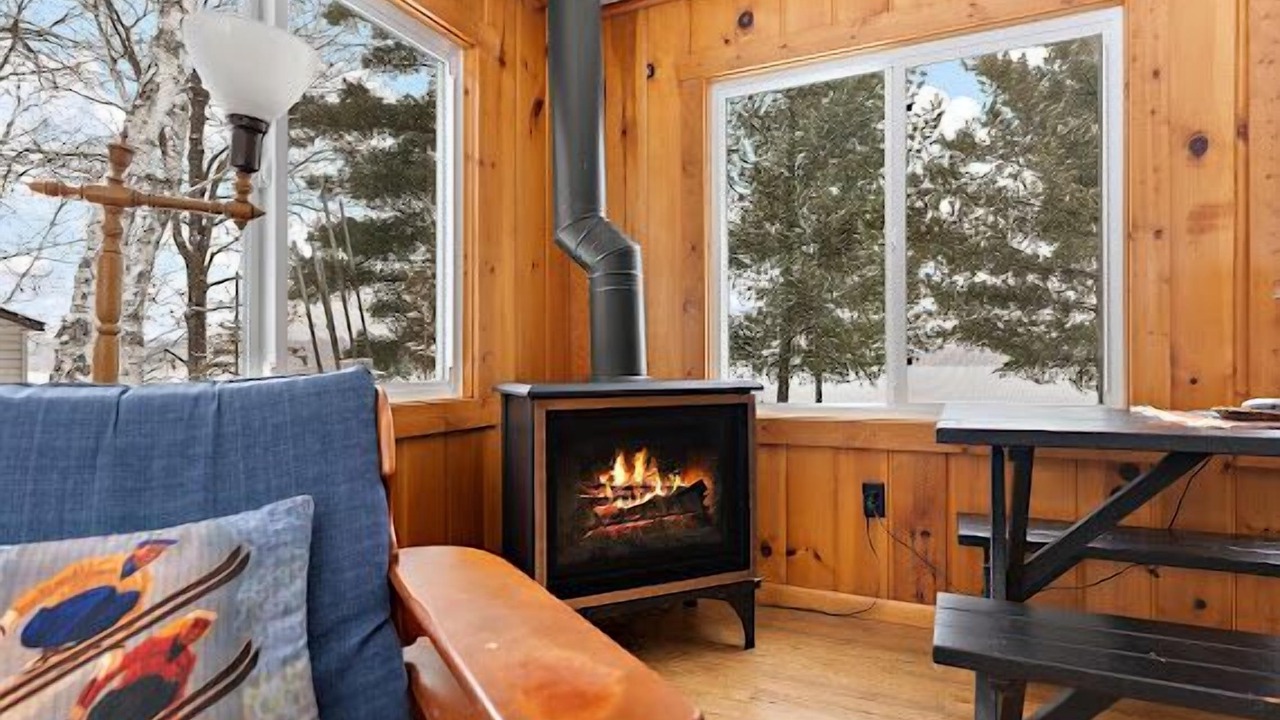 Photo of Livingroom in Crosslake