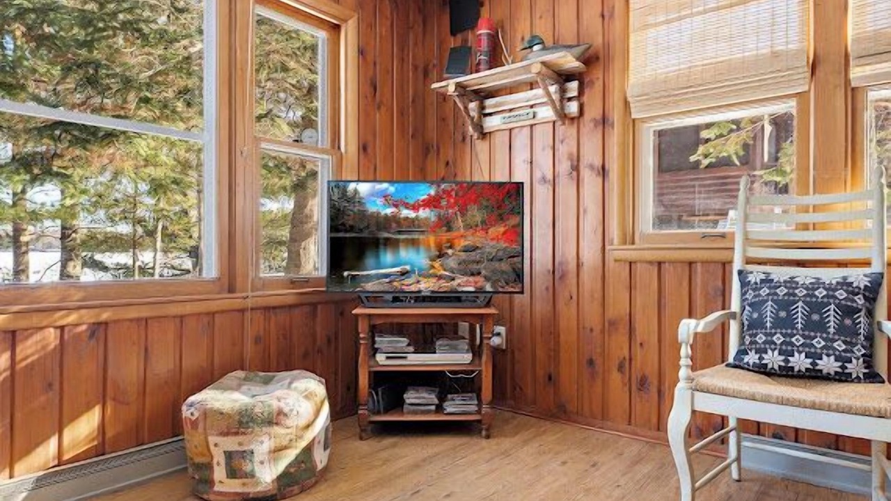 Photo of Livingroom in Crosslake