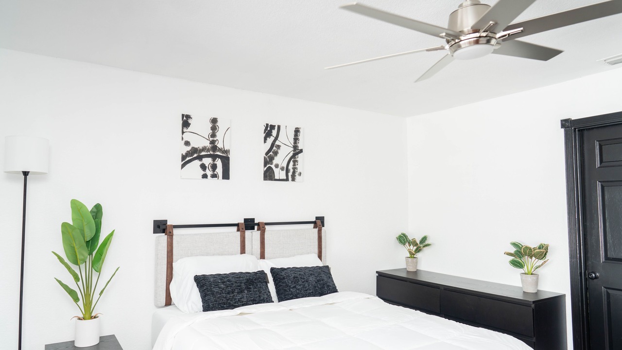 Photo of Bedroom in Northeast Carrollton