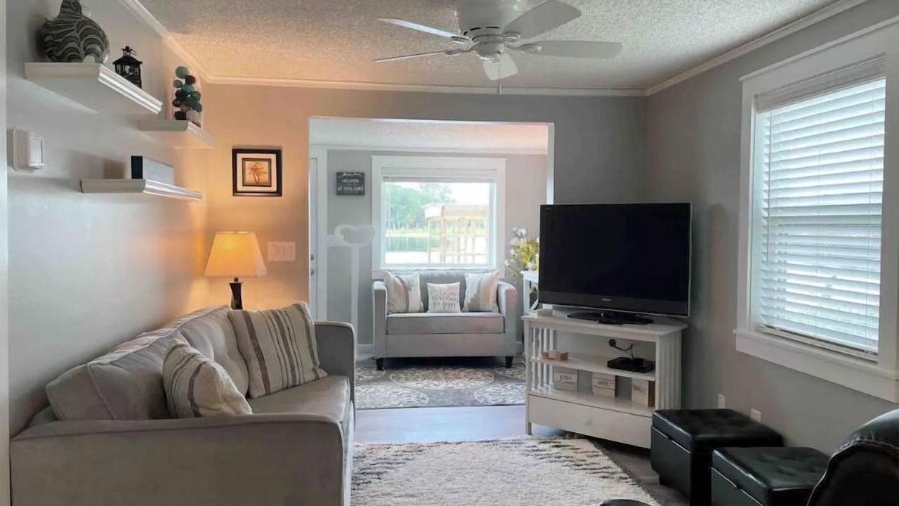 Photo of Livingroom in Edgar