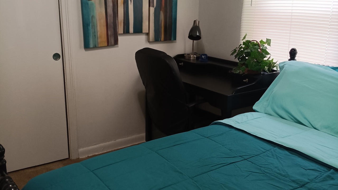 Photo of Bedroom in South Kansas City