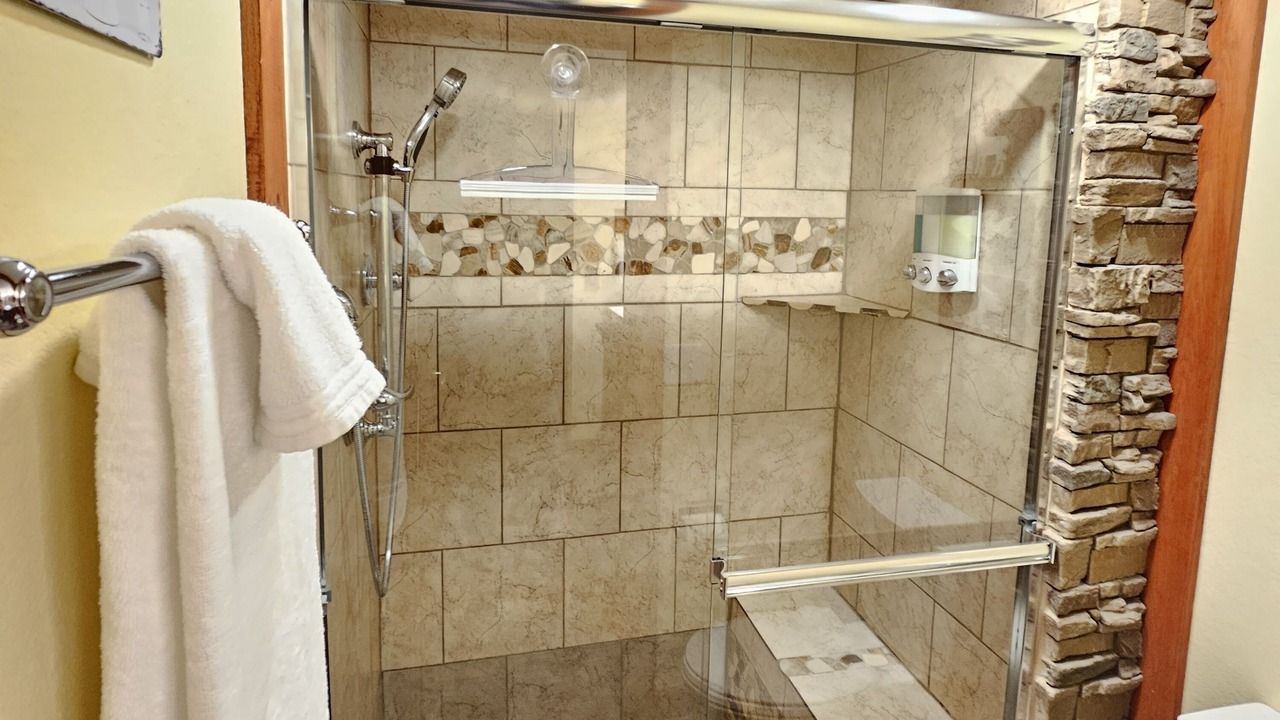 Photo of Bathroom in Table Rock