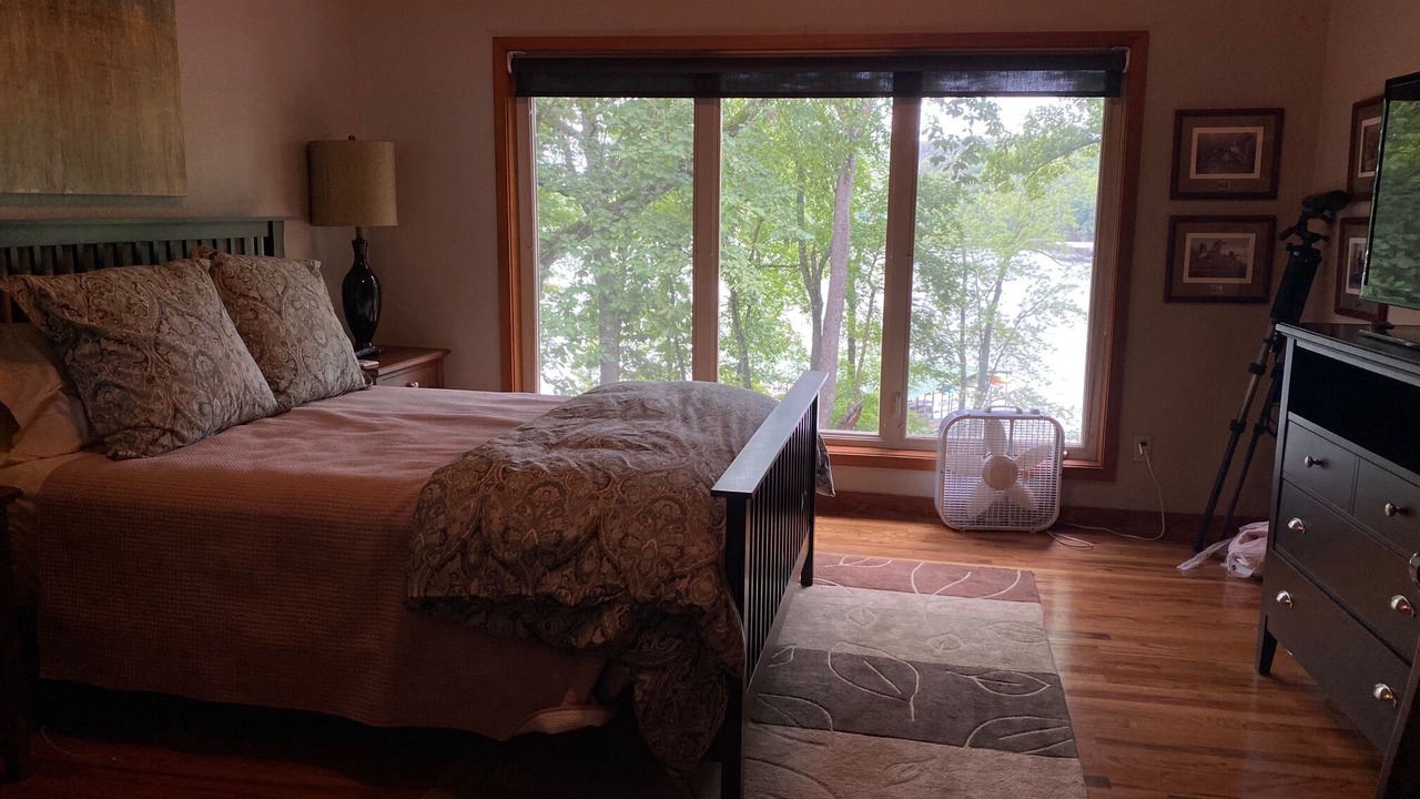 Photo of Bedroom in Springdale