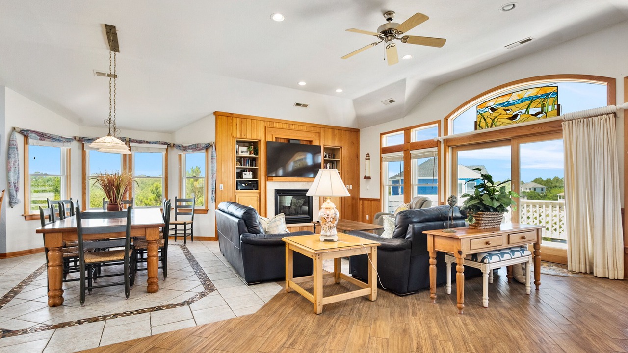 Photo of Bedroom in Whalehead Beach