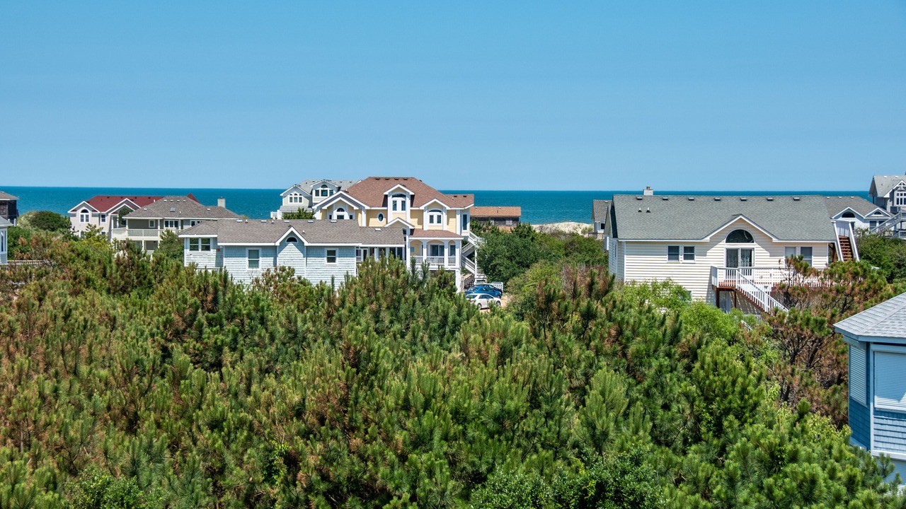 Photo of Others in Whalehead Beach