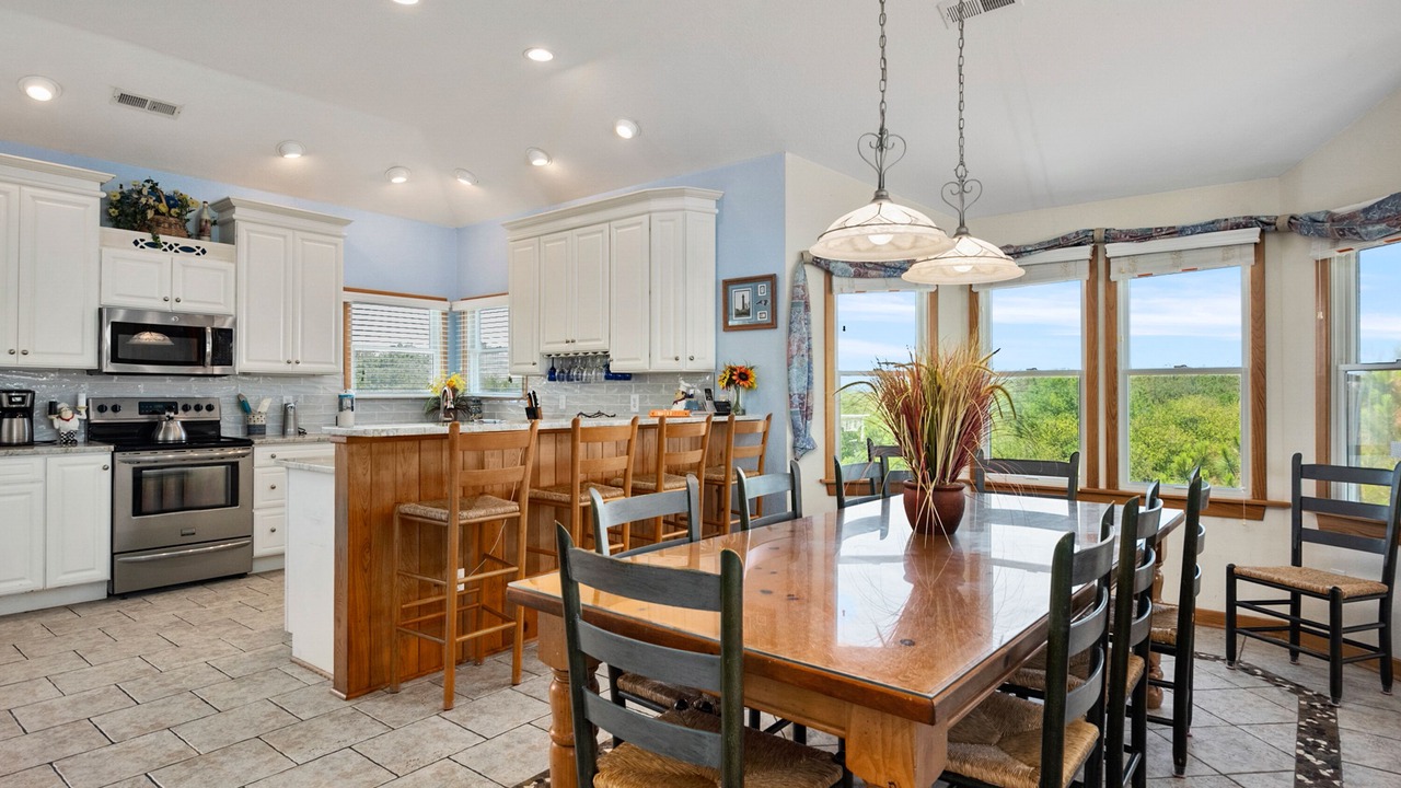 Photo of Bedroom in Whalehead Beach