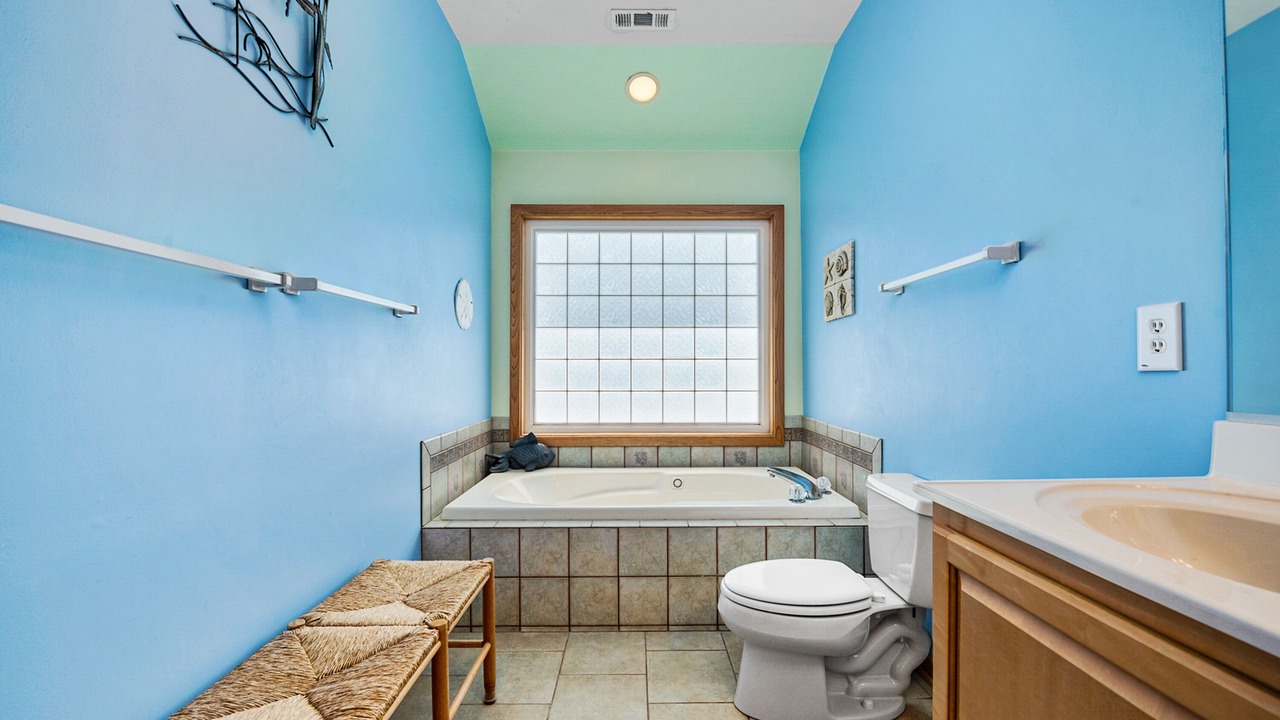 Photo of Bathroom in Whalehead Beach