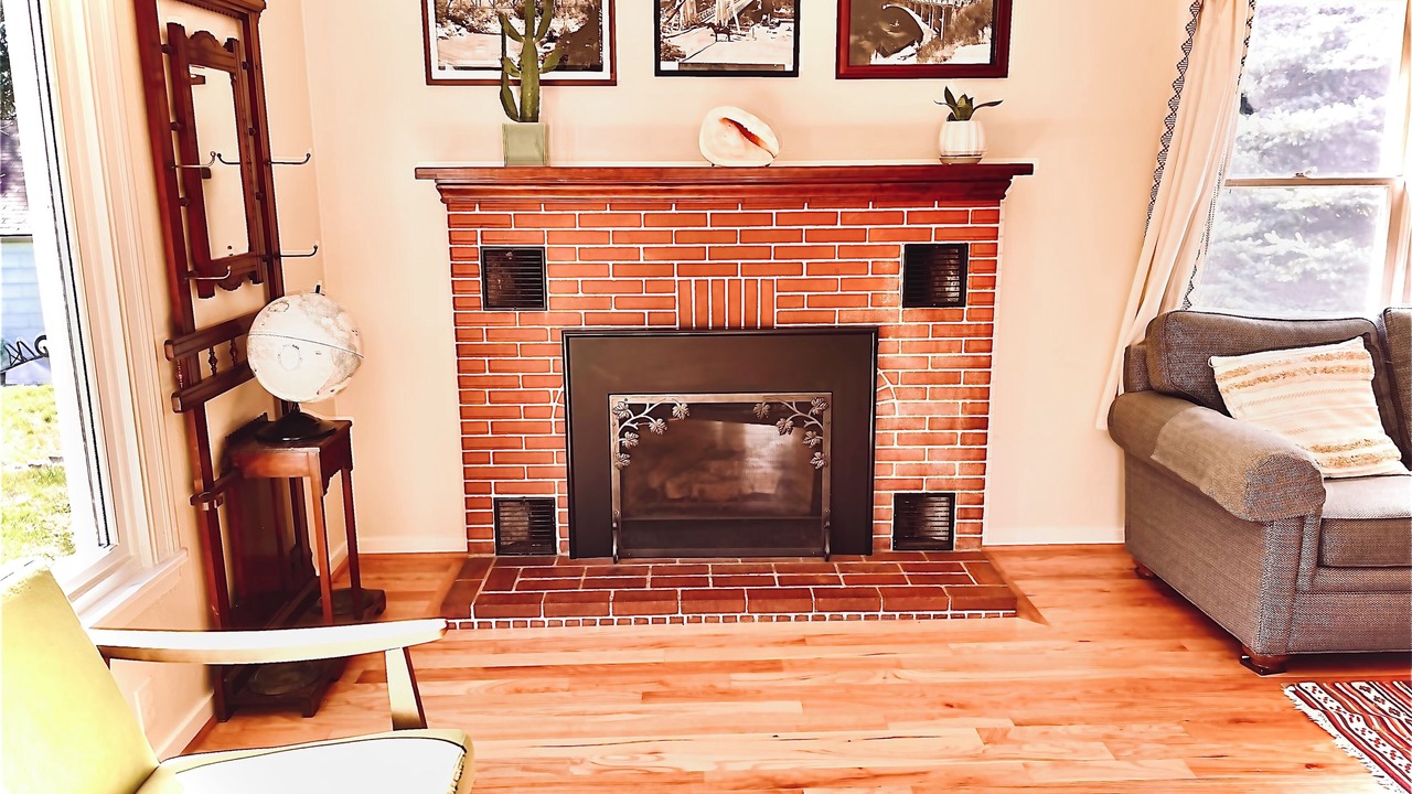 Photo of Livingroom in Rough and Ready