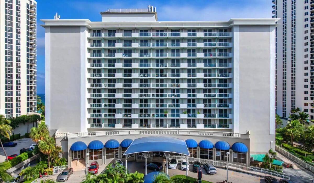 Photo of Outdoor in Sunny Isles Beach