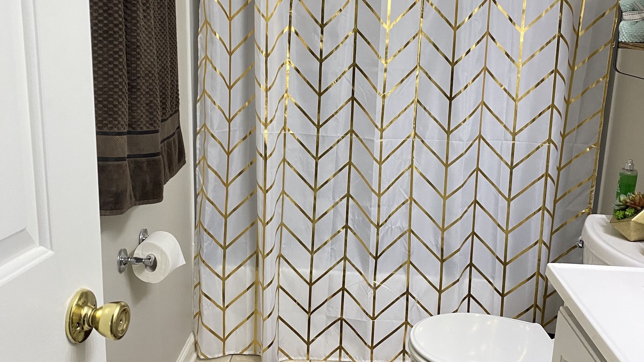 Photo of Bathroom in Tulip Grove
