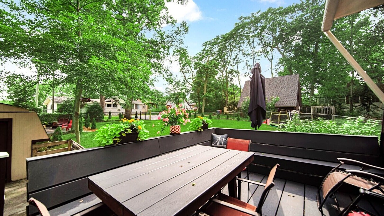 Photo of Outdoor in Cedar Lake