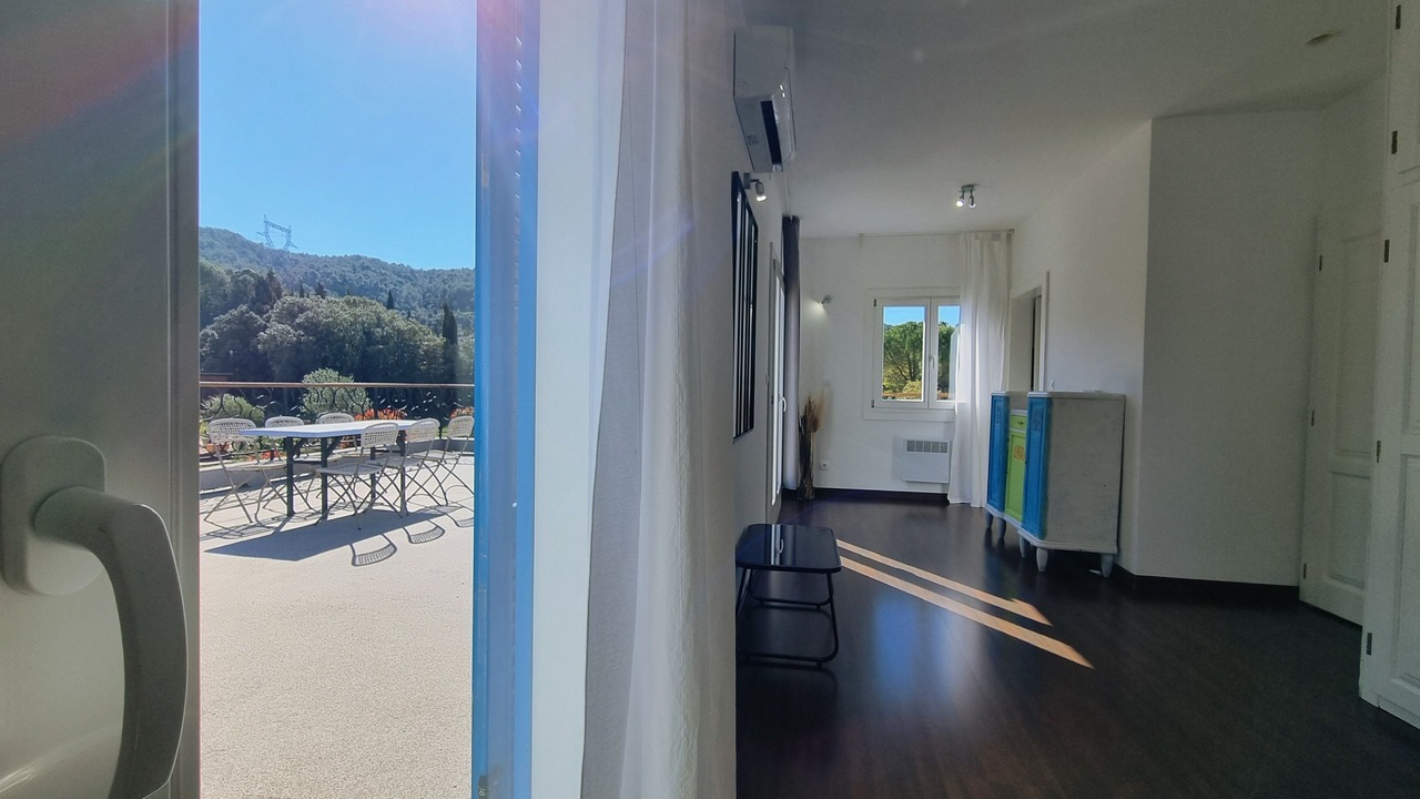 Photo of Others in Oupia