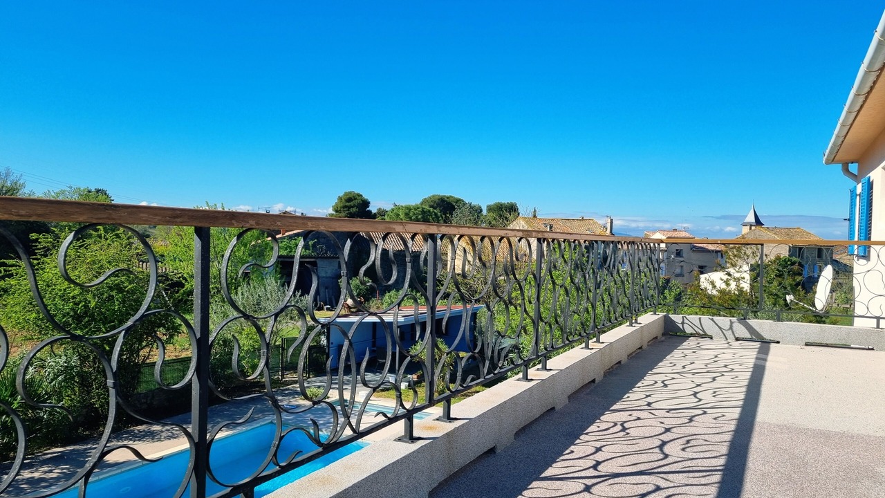 Photo of Patio Balcony in Oupia